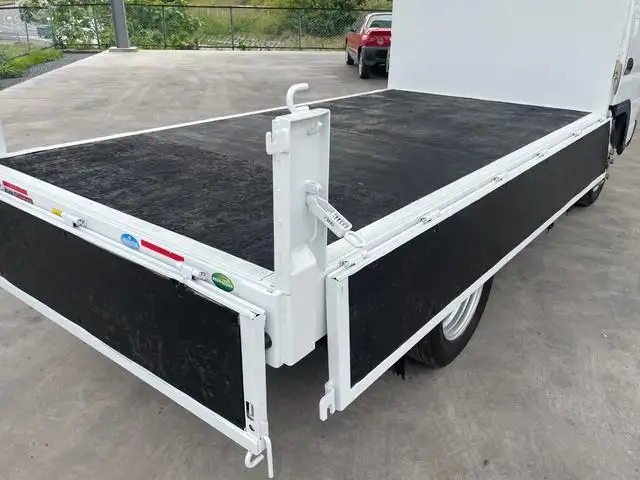 三菱 キャンター 小型 平ボディ  H31/R1の中古トラック画像9