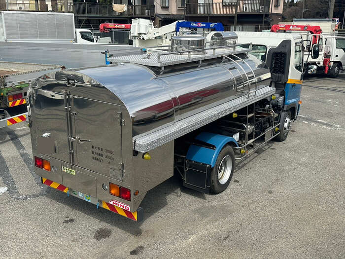 日野 レンジャー 中型/増トン タンク車 ローリー TKG-FC9JDAAの中古トラック画像3