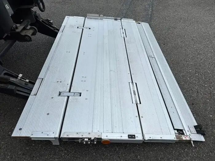 いすゞ エルフ 小型 冷凍冷蔵 低温 パワーゲートの中古トラック画像12