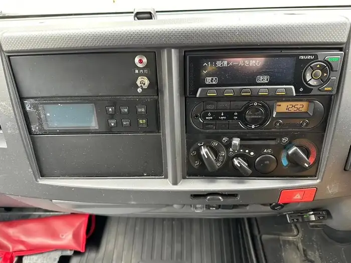 いすゞ エルフ 小型 冷凍冷蔵 低温 パワーゲートの中古トラック画像15