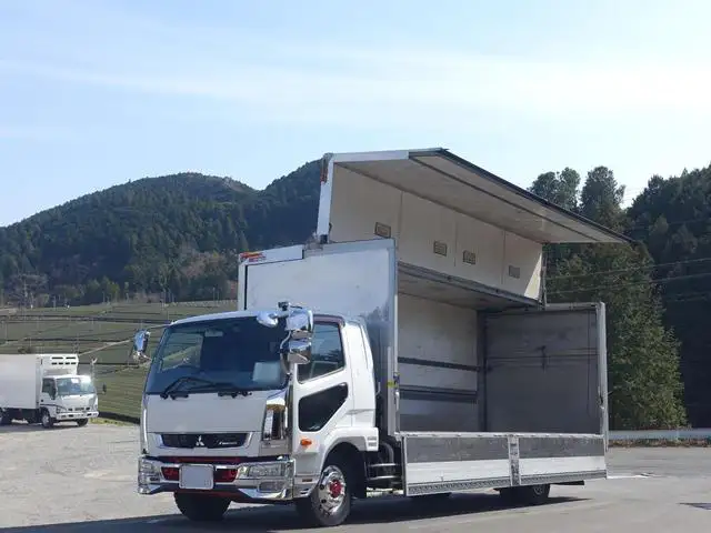 三菱 ファイター 中型/増トン ウイング パワーゲート エアサスの中古トラック画像1