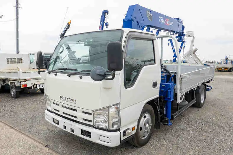 いすゞ エルフ 小型 クレーン付 アルミブロック 6段の中古トラック画像1