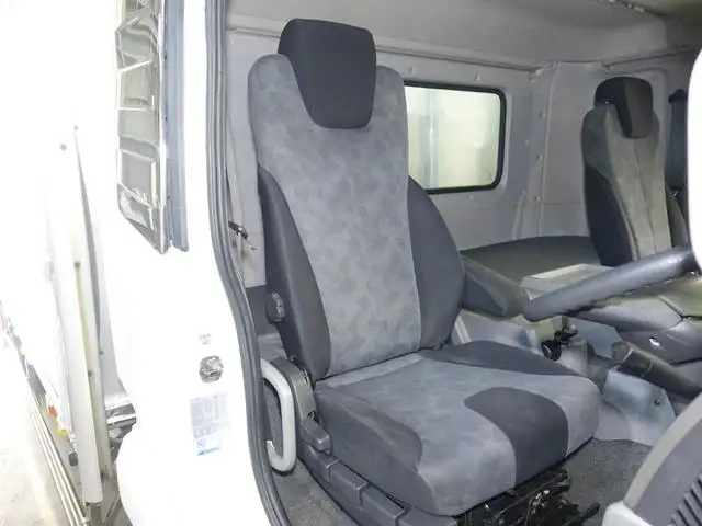日産UD コンドル 中型/増トン ウイング パワーゲート 床鉄板の中古トラック画像11