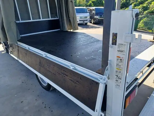 いすゞ エルフ 小型 平ボディ Wキャブ 幌の中古トラック画像7