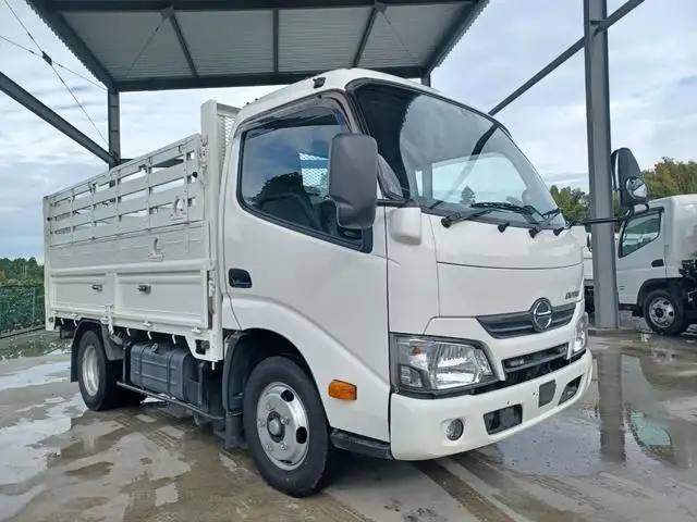 日野 デュトロ 小型 平ボディ  H30の中古トラック画像2