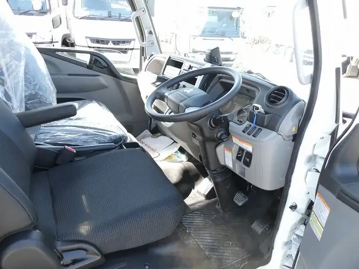 三菱 キャンター 小型 平ボディ 2RG-FEAV0 R5の中古トラック画像12