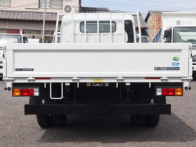 三菱 キャンター 小型 平ボディ 2RG-FEB50 R5の中古トラック画像4