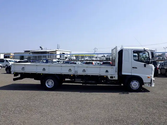 日野 レンジャー 中型/増トン 平ボディ ベッド 2KG-FD2ABAの中古トラック画像2