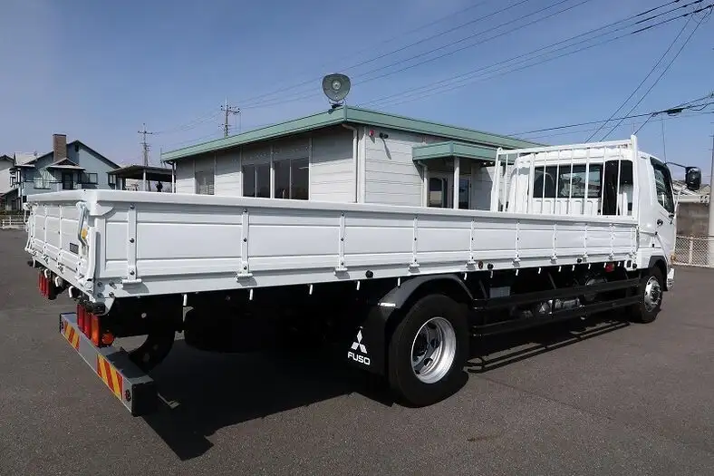 三菱 ファイター 中型/増トン 平ボディ ベッド 2KG-FK62FZの中古トラック画像4