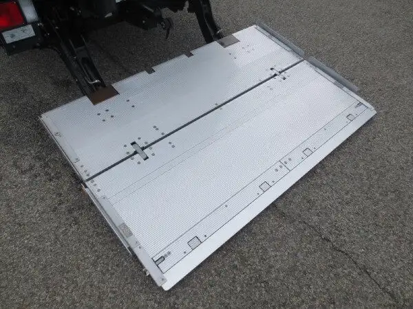 いすゞ エルフ 小型 冷凍冷蔵 低温 パワーゲートの中古トラック画像11
