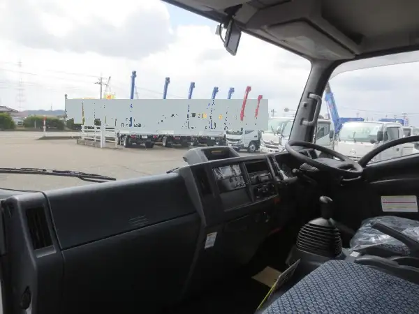 いすゞ エルフ 小型 冷凍冷蔵 低温 パワーゲートの中古トラック画像像17