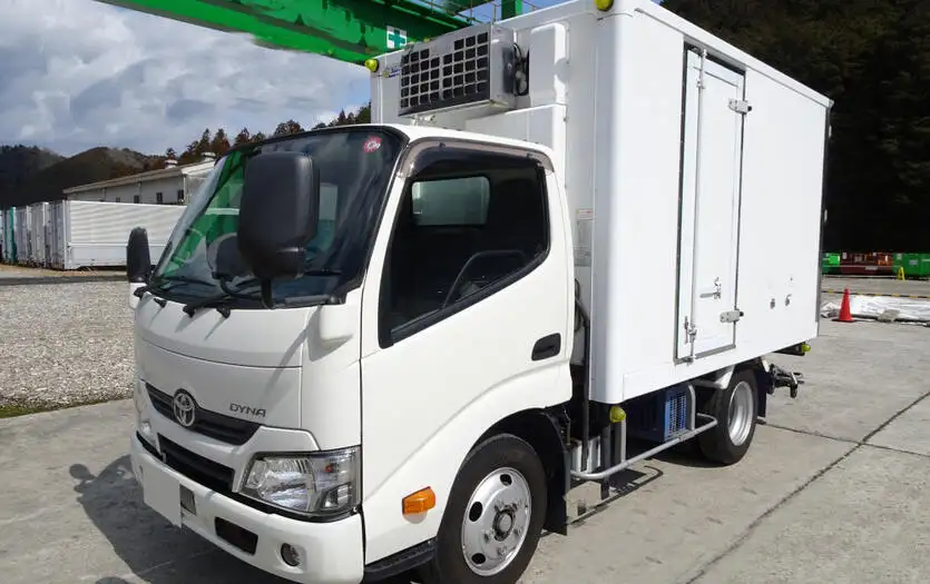 トヨタ ダイナ 小型 冷凍冷蔵 低温 スタンバイの中古トラック画像1