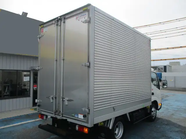 トヨタ ダイナ 小型 アルミバン サイドドア TPG-XZC605の中古トラック画像3