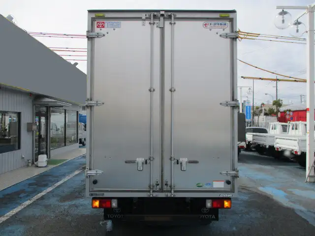 トヨタ ダイナ 小型 アルミバン サイドドア TPG-XZC605の中古トラック画像4