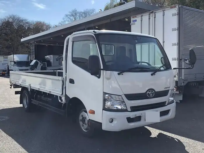 トヨタ ダイナ 小型 平ボディ TKG-XZU775 H30の中古トラック画像2