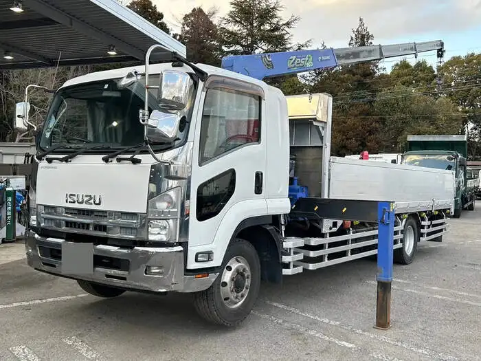 いすゞ フォワード 中型/増トン クレーン付 床鉄板 アルミブロックの中古トラック画像1