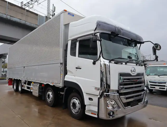 日産UD クオン 大型 ウイング ハイルーフ エアサスの中古トラック画像2