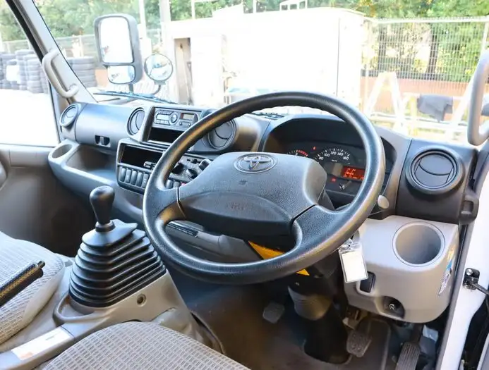 トヨタ トヨエース 小型 平ボディ TKG-XZC675 H31/R1の中古トラック画像13