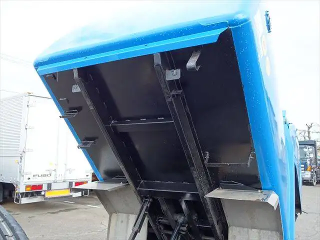 三菱 キャンター 小型 パッカー車 巻き込み式 回転ダンプ式の中古トラック画像像17