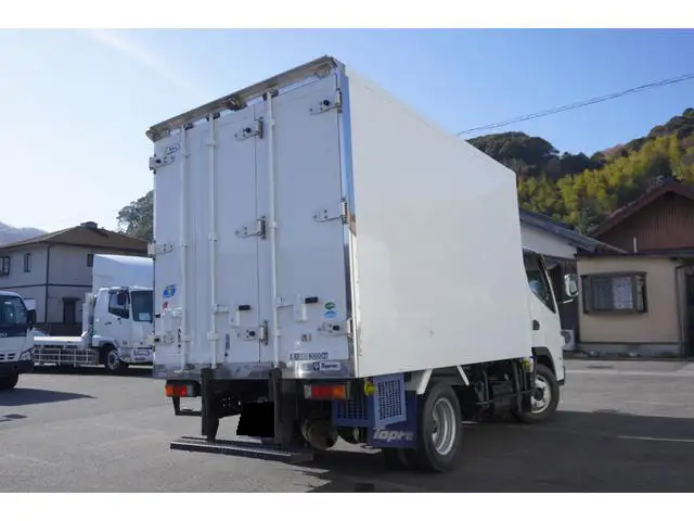 三菱 キャンター 小型 冷凍冷蔵 中温 スタンバイの中古トラック画像2