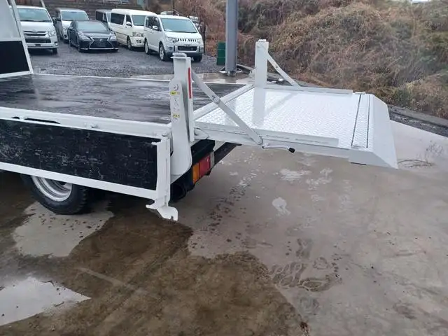 いすゞ エルフ 小型 平ボディ パワーゲート の中古トラック画像10