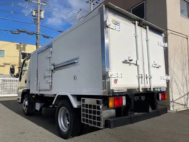 いすゞ エルフ 小型 冷凍冷蔵 低温 サイドドアの中古トラック画像3