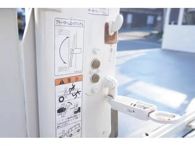 日野 デュトロ 小型 平ボディ パワーゲート の中古トラック画像10