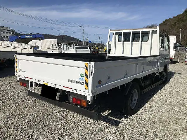 日産 アトラス 小型 平ボディ Wキャブ TPG-FEA2Wの中古トラック画像2