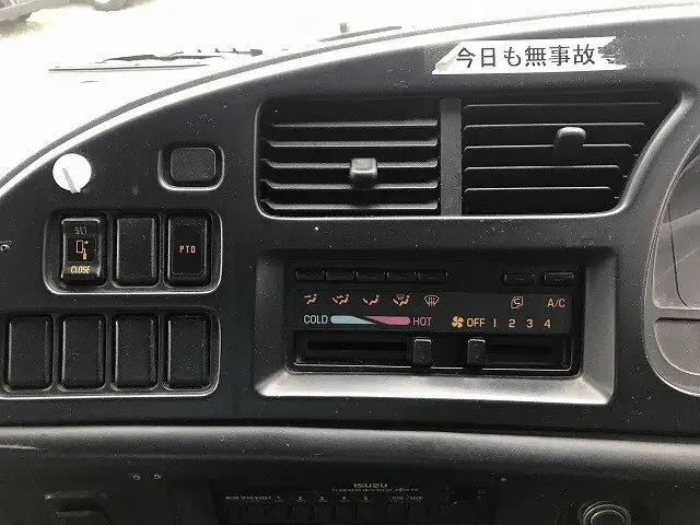 いすゞ フォワード 中型/増トン パッカー車 プレス式 ベッドの中古トラック画像11