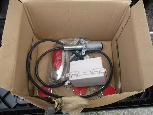 輸入車・その他 輸入車その他 トレーラー/その他 トレーラー 3軸 の中古トラック画像9