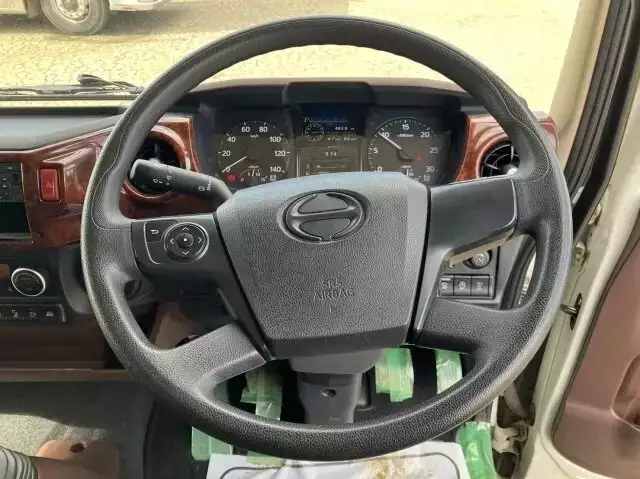 日野 レンジャー 中型/増トン ウイング ベッド 2KG-FD2ABAの中古トラック画像9