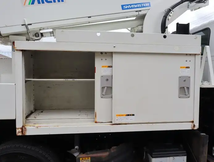 いすゞ エルフ 小型 高所・建柱車 高所作業車 電工仕様の中古トラック画像6