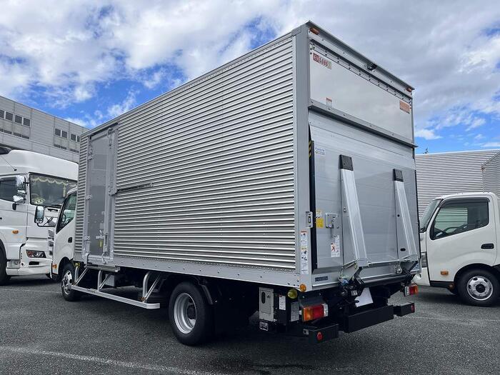 日野 デュトロ 小型 アルミバン 超ロング 2RG-XZU722M の中古 日野 デュトロ 小型 アルミバン 超ロング 2RG-XZU722M の中古