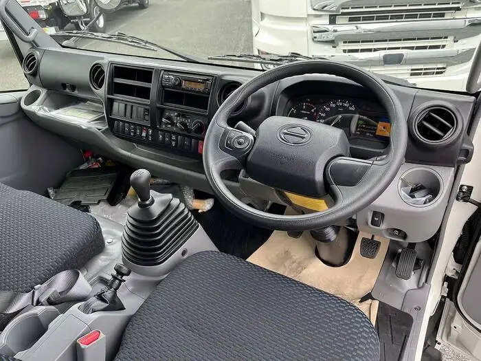 日野 デュトロ 小型 アルミバン パワーゲート 2RG-XZU722Mの中古トラック画像8