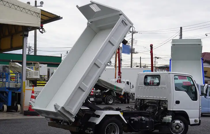 いすゞ エルフ 小型 ダンプ 三転 強化の中古トラック画像4