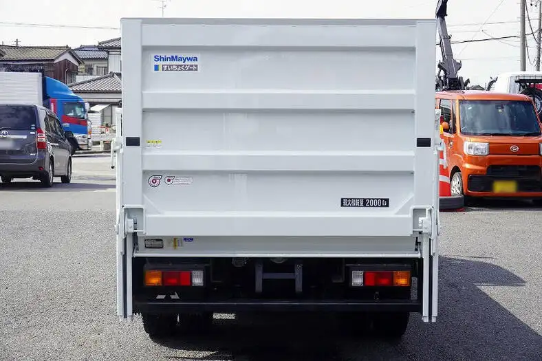 三菱 キャンター 小型 平ボディ パワーゲート 床鉄板の中古トラック画像3
