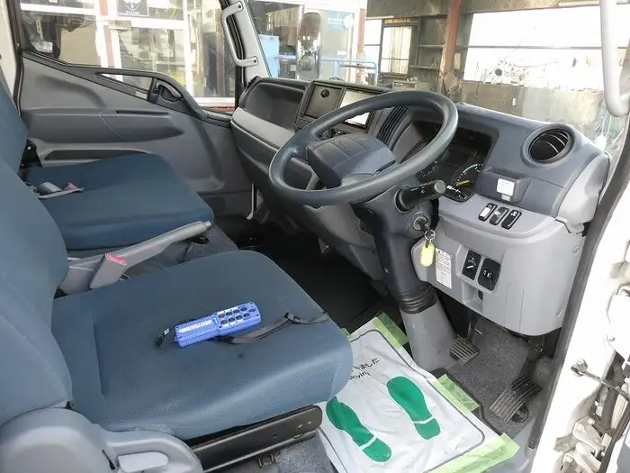 三菱 キャンター 小型 車両重機運搬 ラジコン ウインチの中古トラック画像11