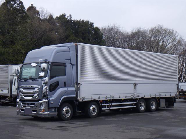 いすゞ ギガ 大型 ウイング 2PG-CYJ77C