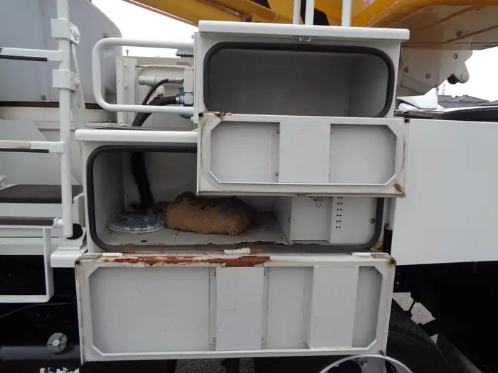 日野 デュトロ 小型 高所・建柱車 高所作業車 電工仕様の中古トラック画像7
