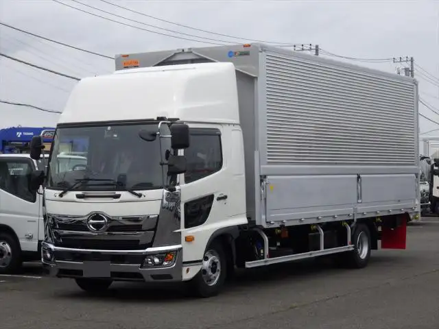 日野 レンジャー 中型/増トン ウイング エアサス ベッドの中古トラック画像1