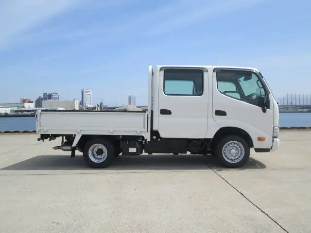 トヨタ ダイナ 小型 平ボディ Wキャブ 2PG-GDY231の中古トラック画像4