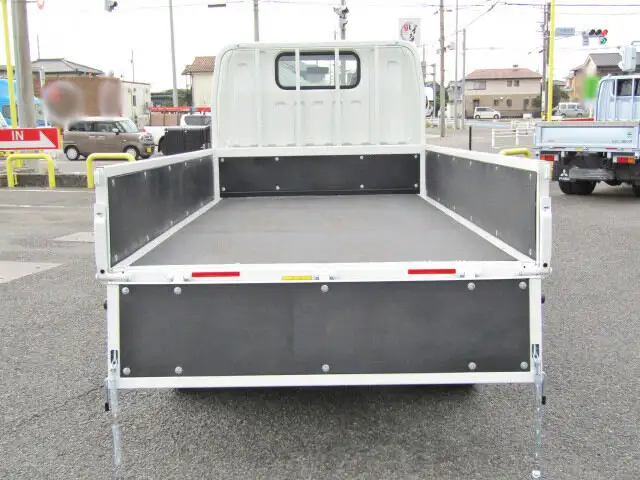 三菱 キャンター 小型 平ボディ 2RG-FBA20 R5の中古トラック画像4