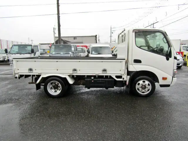 トヨタ ダイナ 小型 平ボディ ABF-TRY230 H27の中古トラック画像2