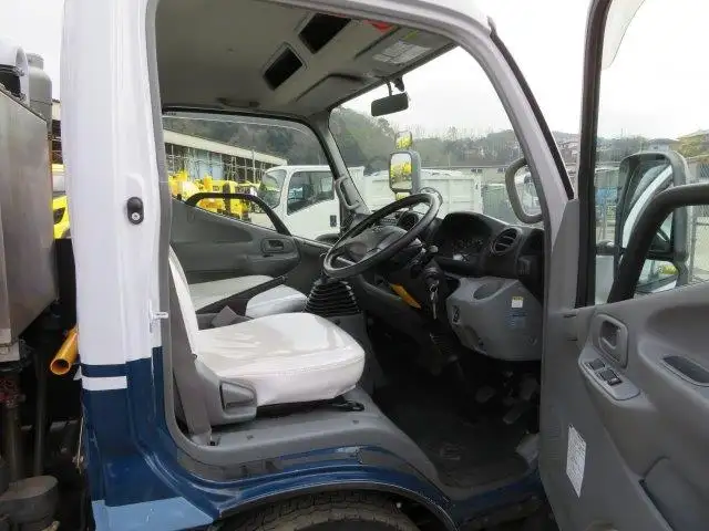 日野 デュトロ 小型 タンク車 バキューム TKG-XZU600Xの中古トラック画像12