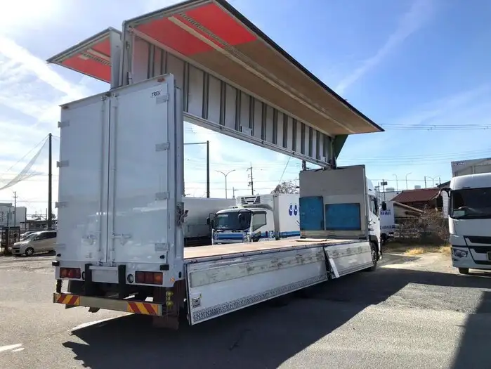日産UD クオン 大型 ウイング ハイルーフ 床鉄板の中古トラック画像11