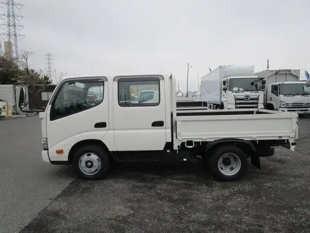 日野 デュトロ 小型 平ボディ Wキャブ 2RG-XZU605Mの中古トラック画像8