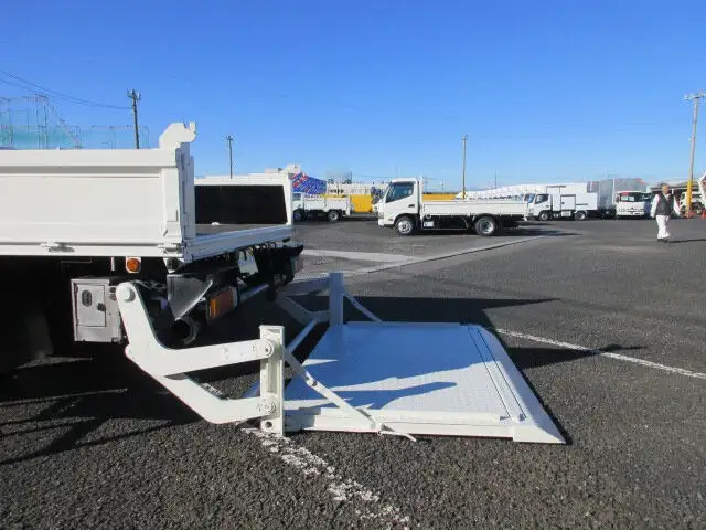 日野 デュトロ 小型 平ボディ パワーゲート TKG-XZU710Mの中古トラック画像12