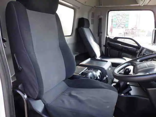 日野 プロフィア 大型 ウイング QKG-FN1AWAA H25の中古トラック画像11