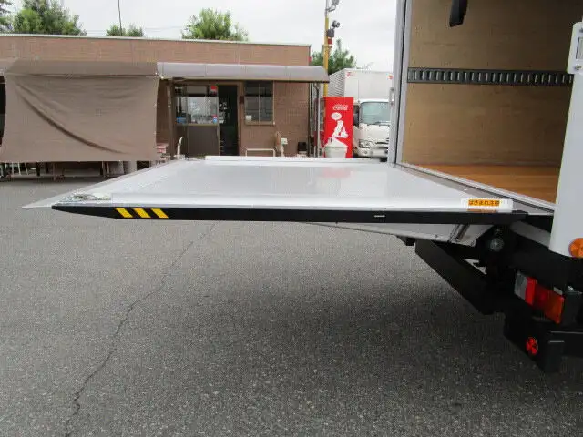 日野 デュトロ 小型 アルミバン パワーゲート サイドドアの中古トラック画像10