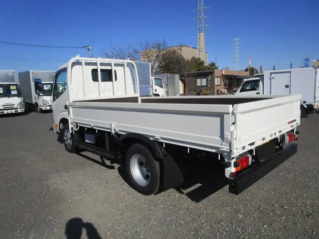 日野 デュトロ 小型 平ボディ 2RG-XZU654M R5の中古トラック画像6